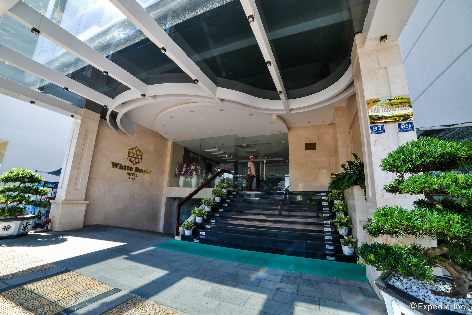 White Snow Hotel Da Nang Bagian luar foto