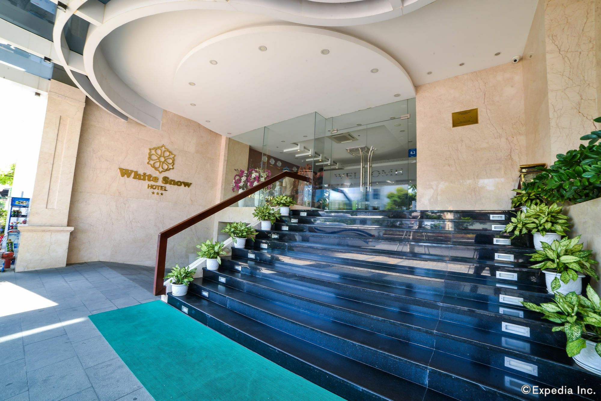 White Snow Hotel Da Nang Bagian luar foto