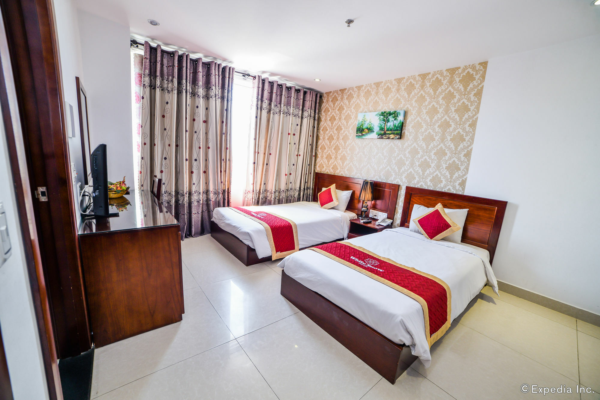 White Snow Hotel Da Nang Bagian luar foto